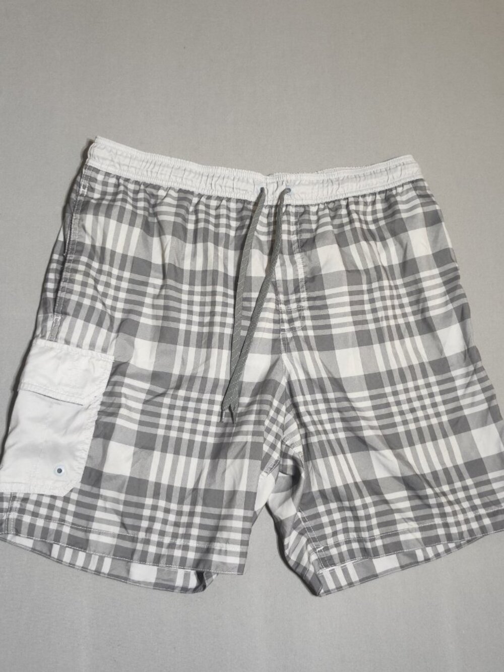 Ripzone swimming trunks men's size XL grey and white colour with check pattern